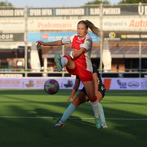 Vrouwen 1 nipt onderuit tegen de kampioen van Nederland