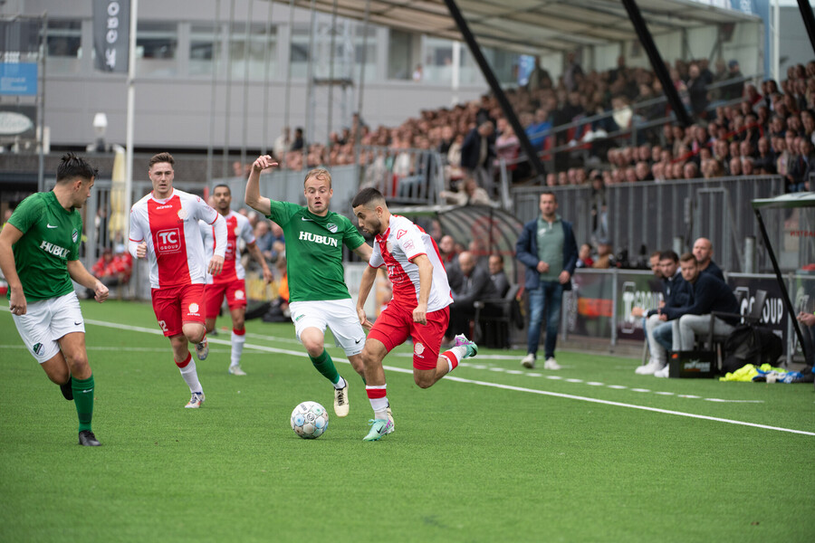 Bloedeloze remise in matige derby